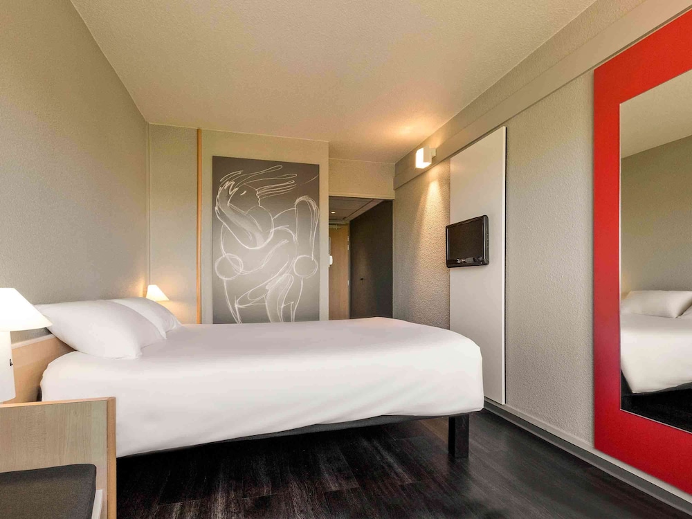 IBIS SAINT DIZIER 15/72