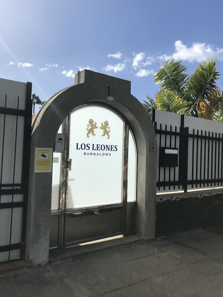 Bungalows Los Leones 2/28