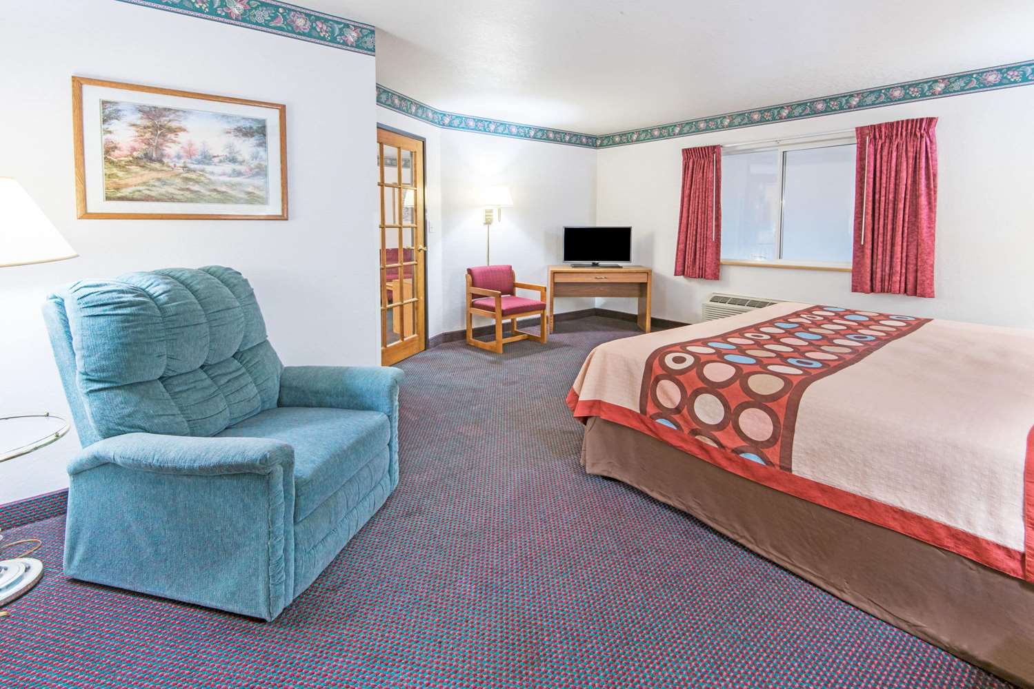 Super 8 by Wyndham Richfield Area 4/9