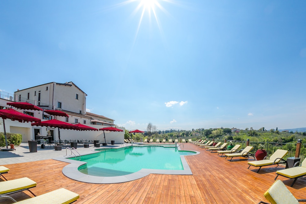 VILLA TOLOMEI HOTEL AND RESORT 64/71