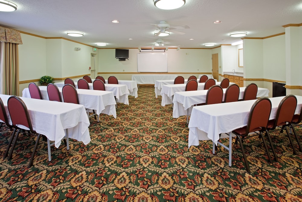 Holiday Inn Express Washington 41/45
