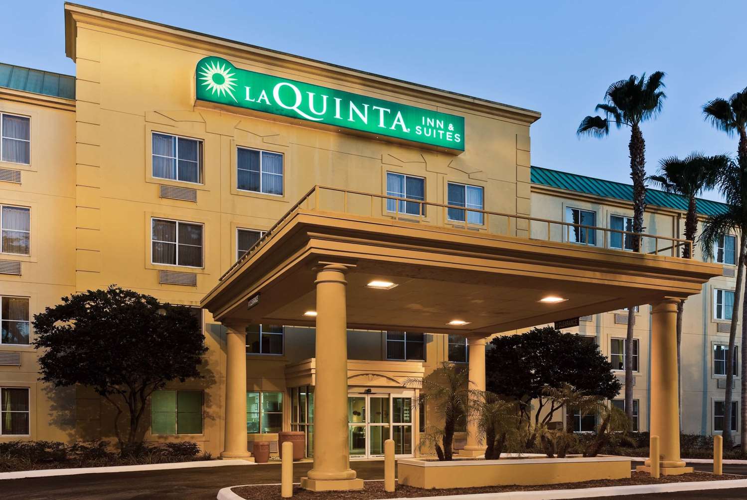 La Quinta Inn & Suites by Wyndham Lakeland East 4/37