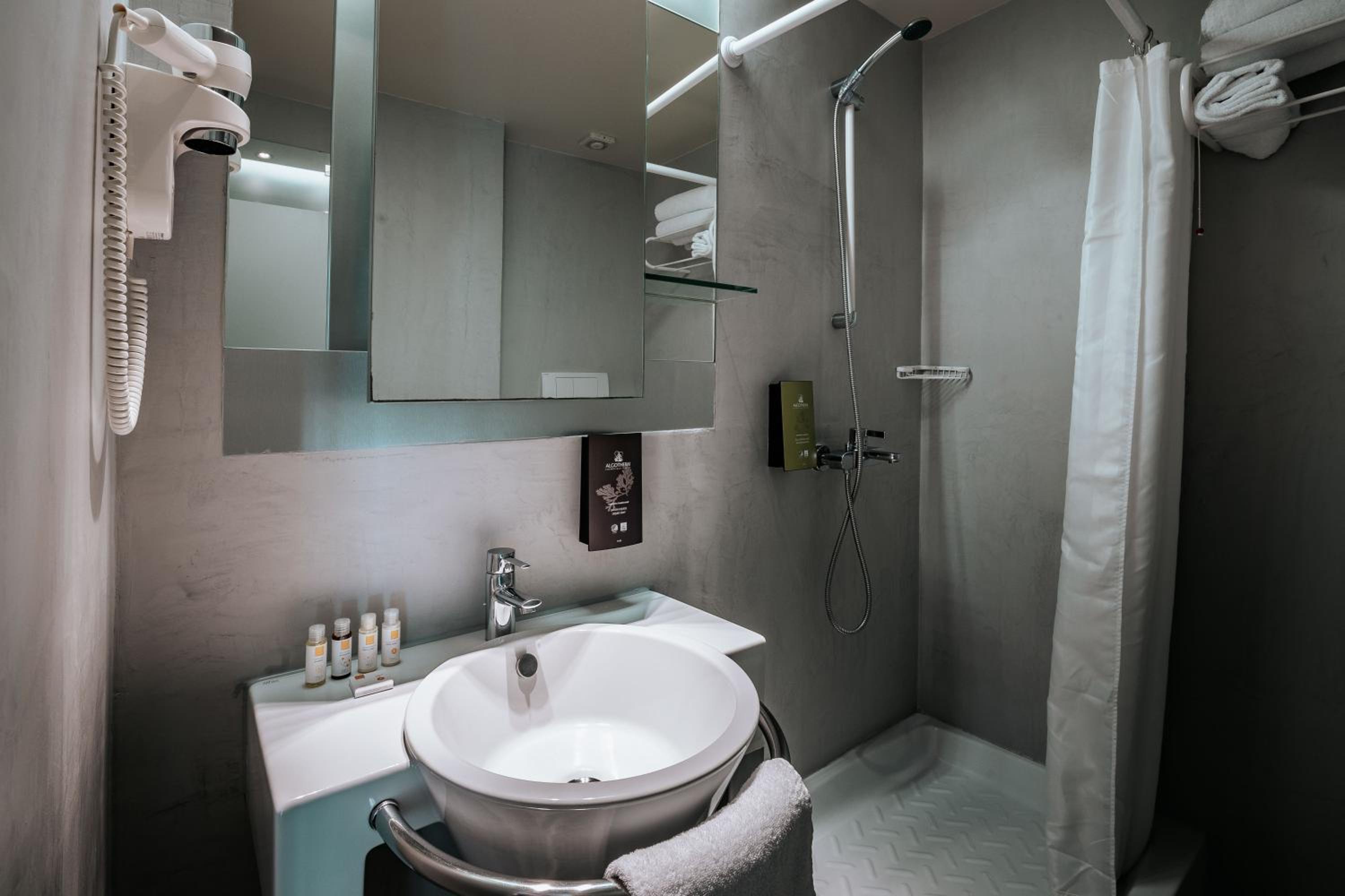 غرفة ثلاثية، Domotel Olympia Urban Chic Hotel 9/10
