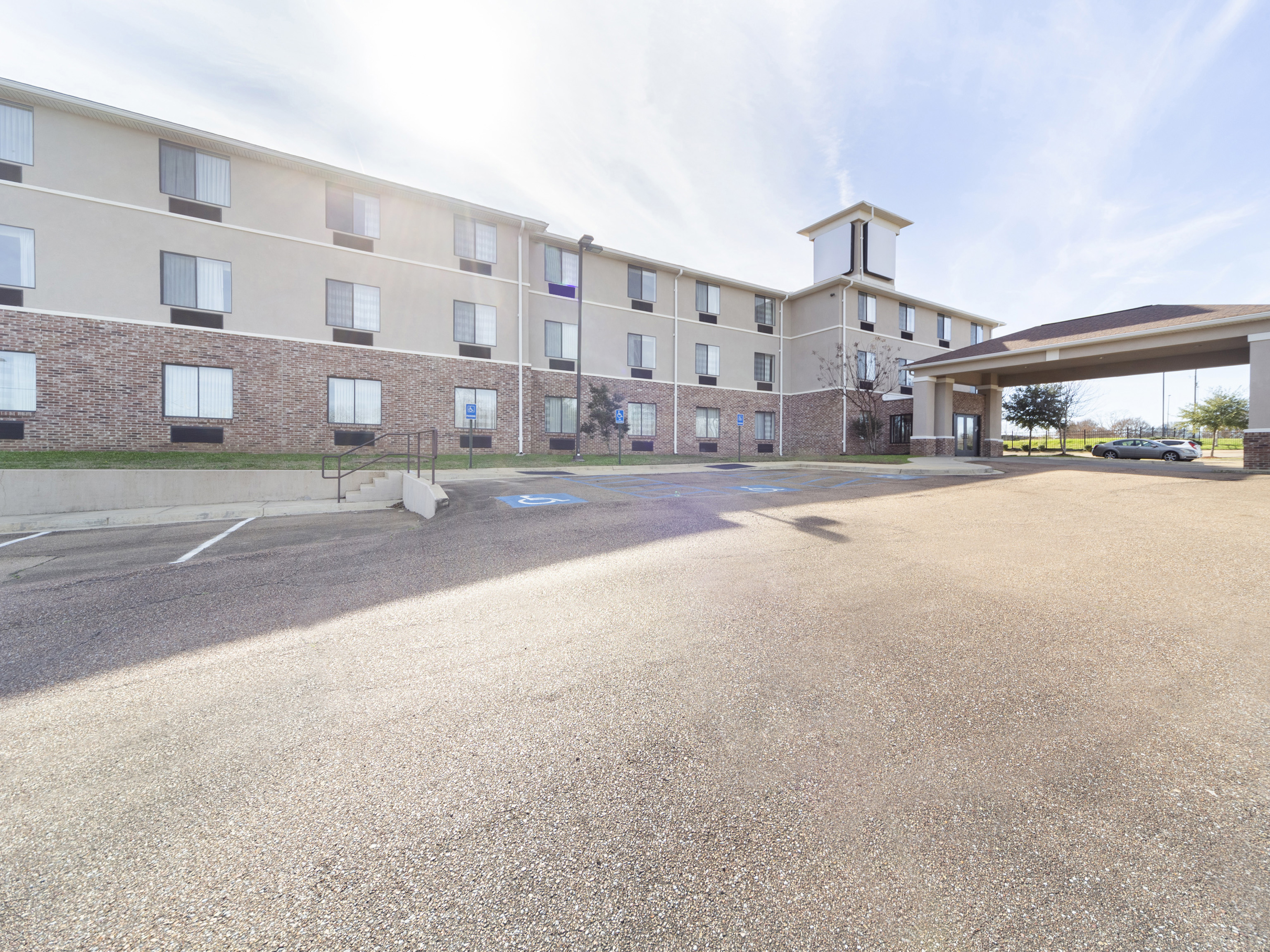 Ramada by Wyndham Jackson MS 20/26