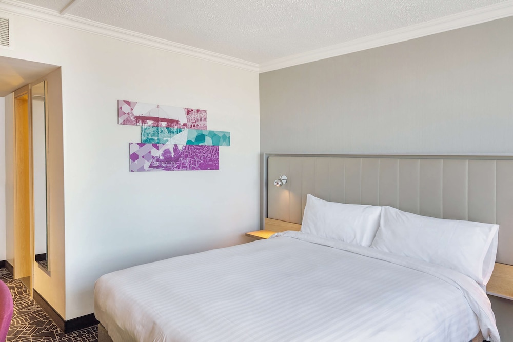 Mercure Northampton 10/63