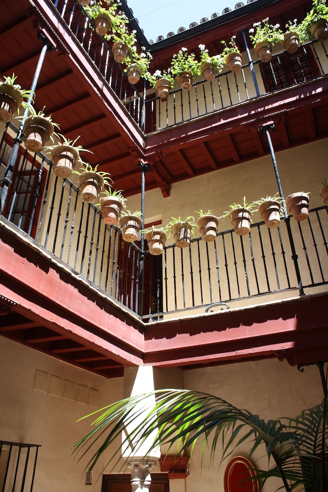 Las Casas De La Juderia Sevilla in SEVILLE