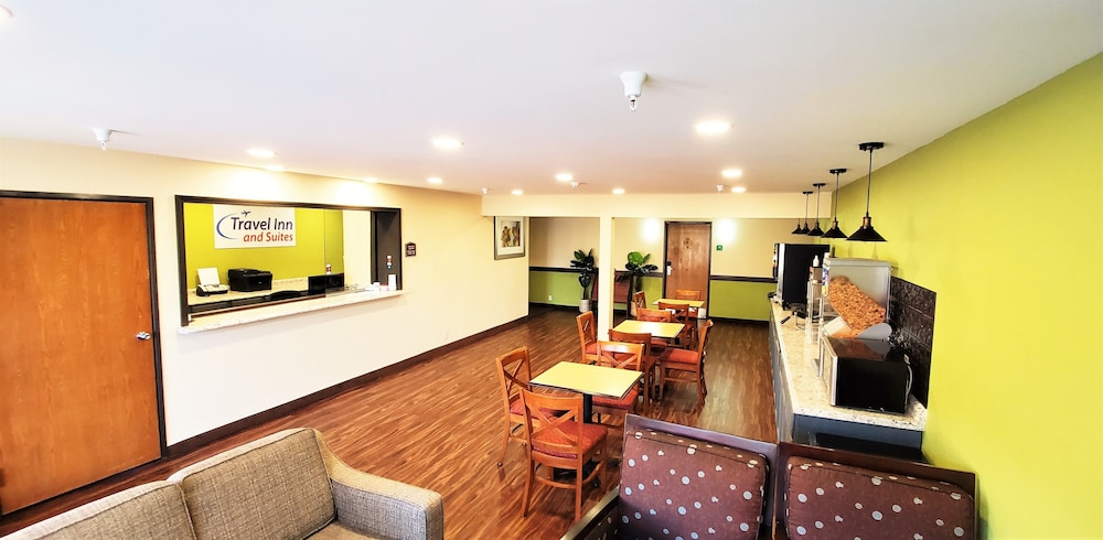 Travel Inn & Suites 9/50