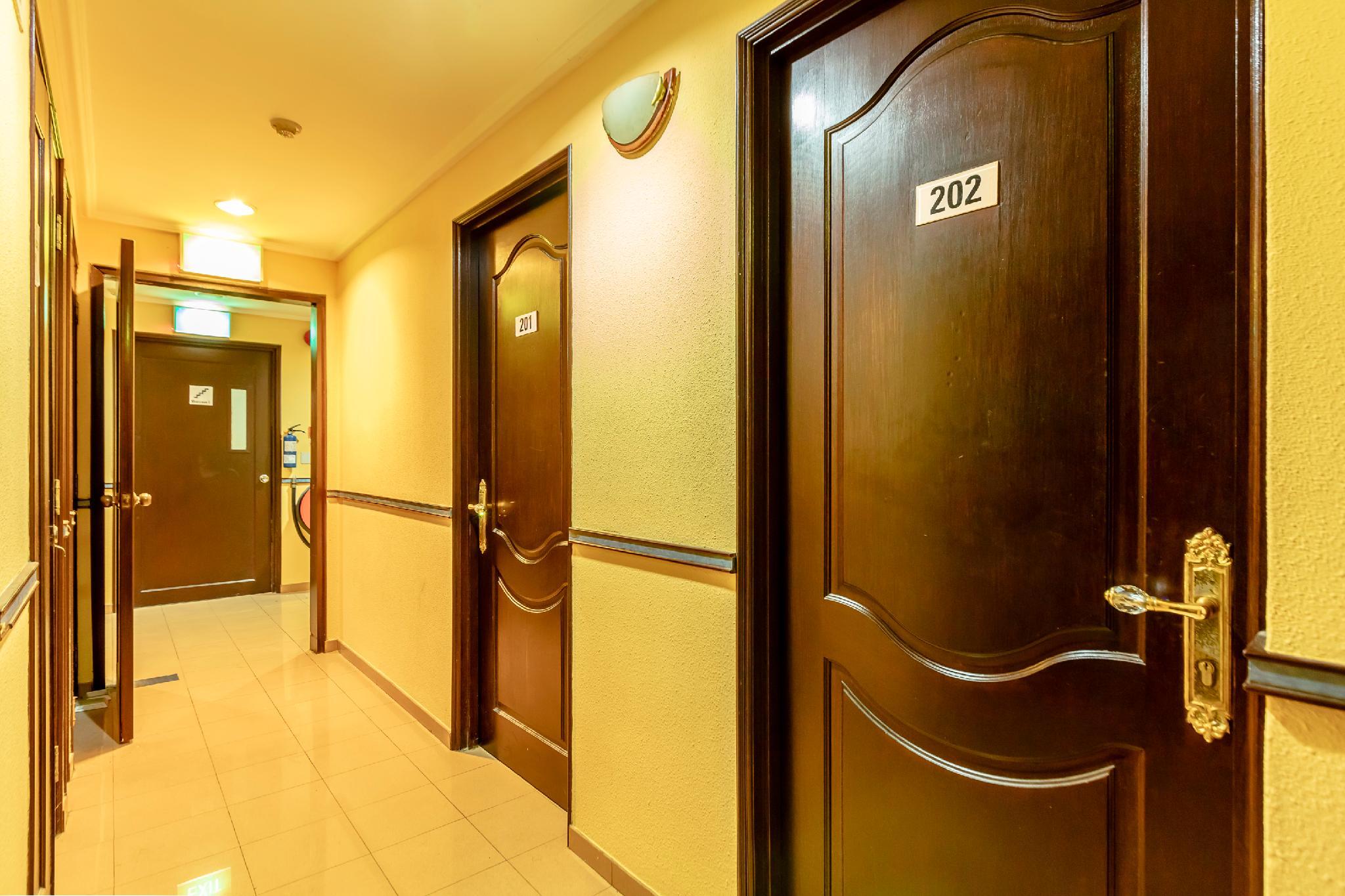 K HOTEL 12 (ex. Hotel 88 International) 5/11