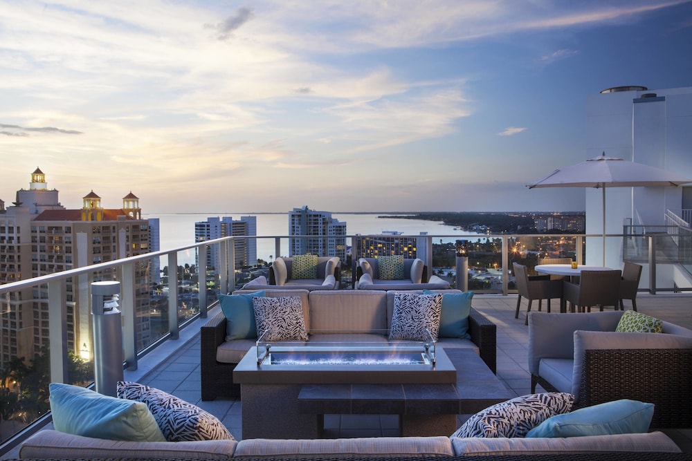 THE WESTIN SARASOTA 25/48