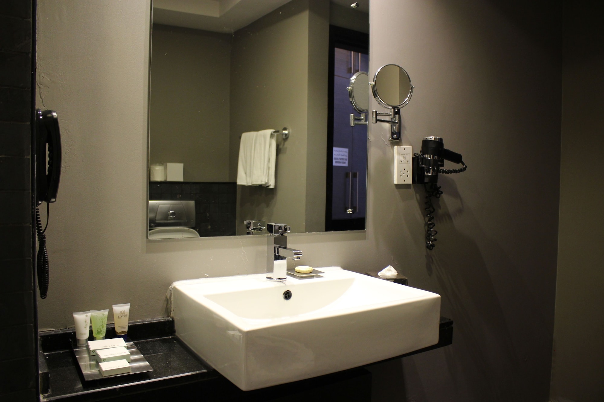شقة بسريرين منفصلين بإطلالة على المرسى بغرفتي نوم، Signature Hotel Apartment Spa Marina 8/10