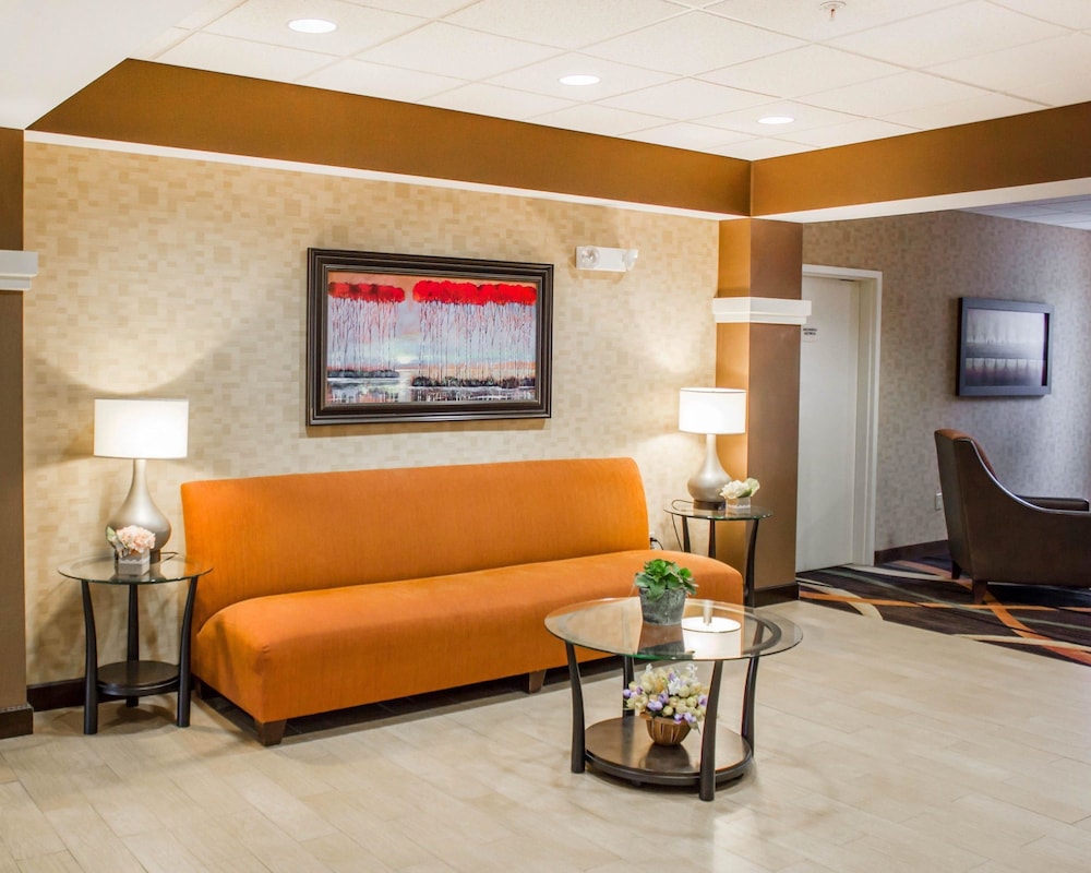 Comfort Suites Lewisburg, PA 29/48