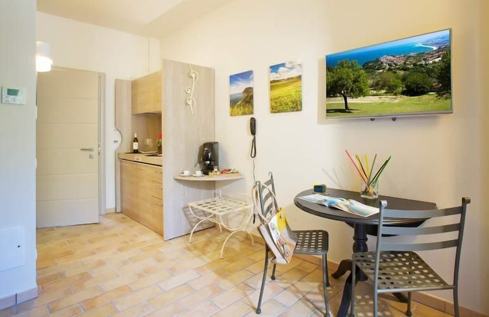 Villa Gens Camuria 23/48