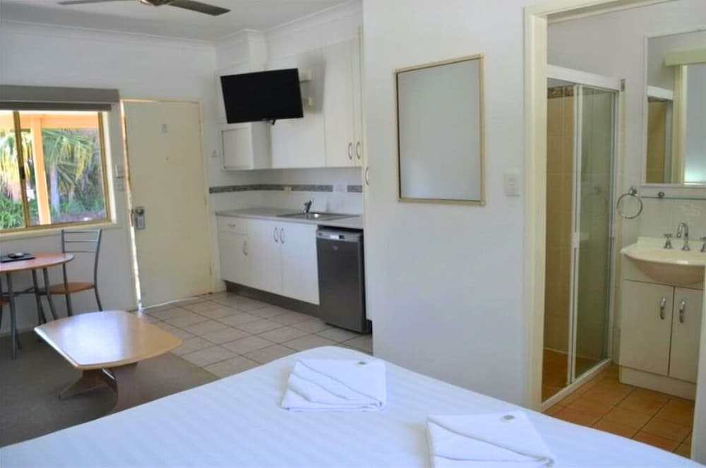 YAMBA MOTOR INN 23/62