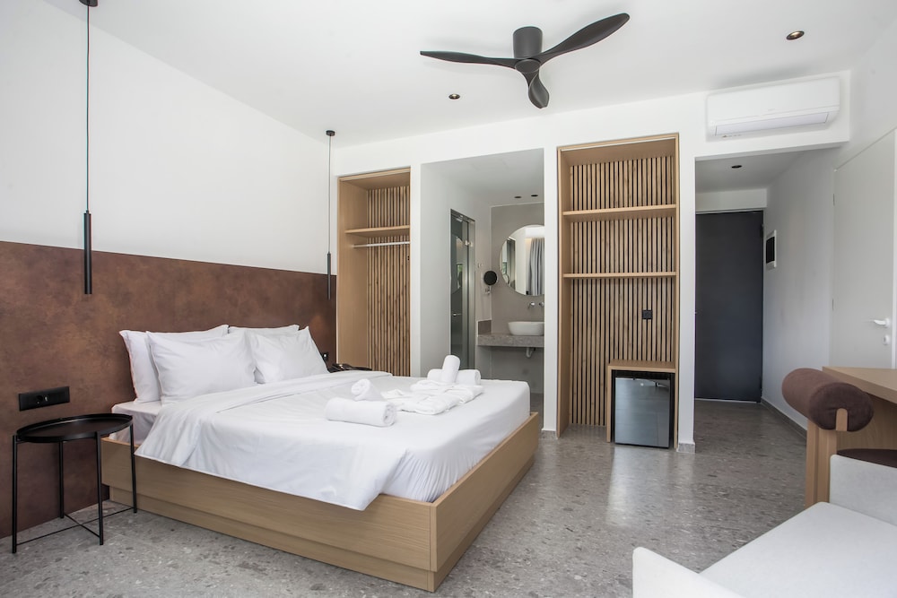 Ellia Hotel 17/50