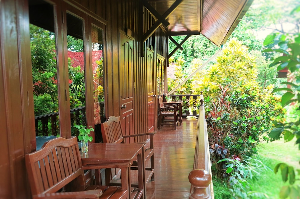 Sansan Resort 35/50