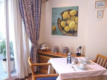 Hostal Residencia Sutimar 47/51