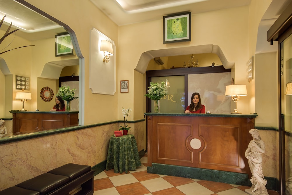 Hotel Romantica 5/60