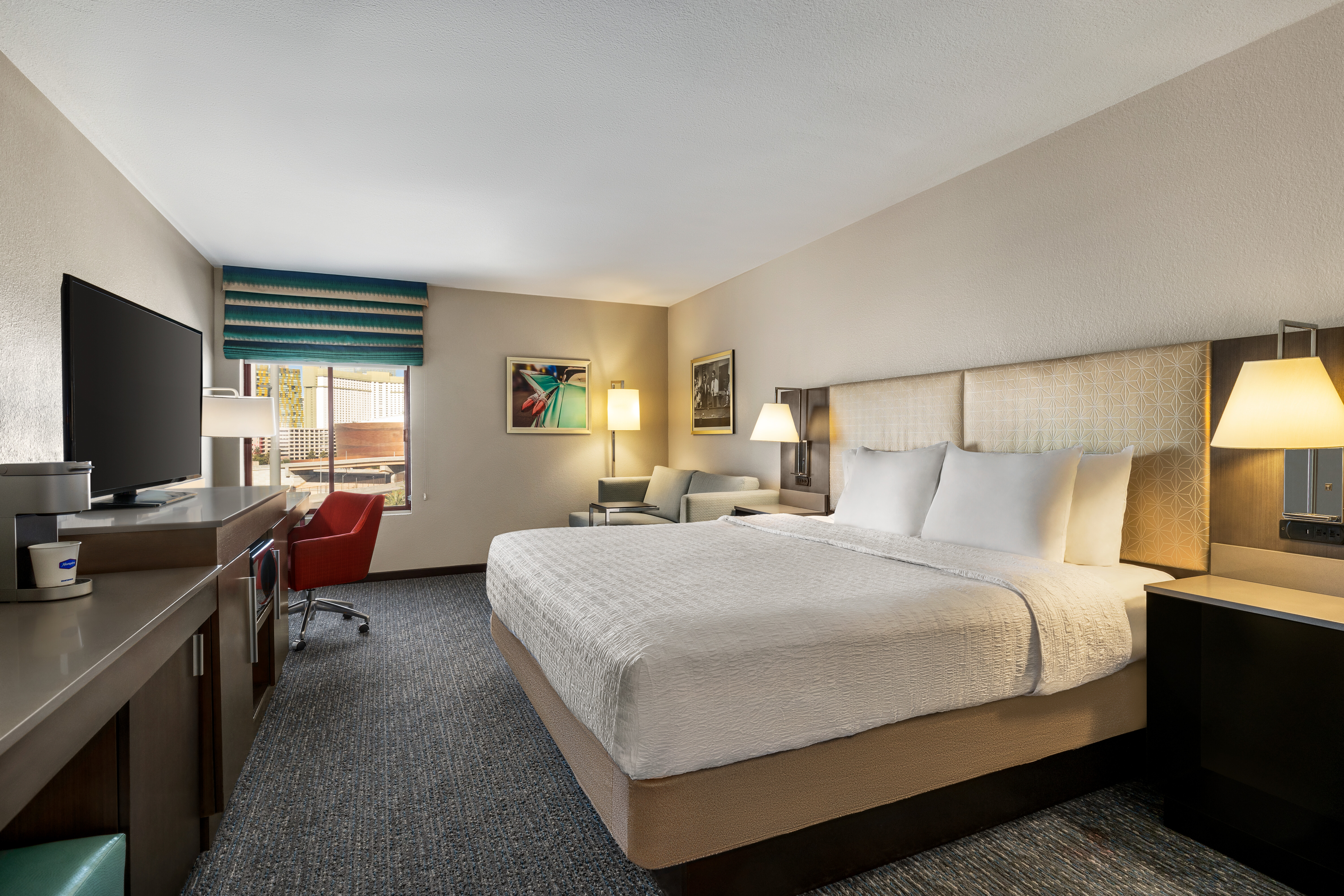 ROOM, KING BED, SOFA