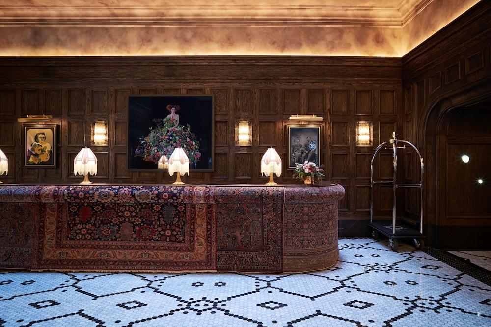 THE BEEKMAN, A THOMPSON HOTEL 10/75