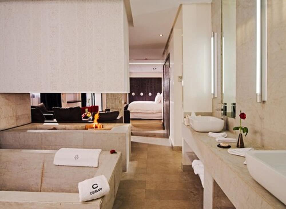 Cesar Resort And Spa 30/30