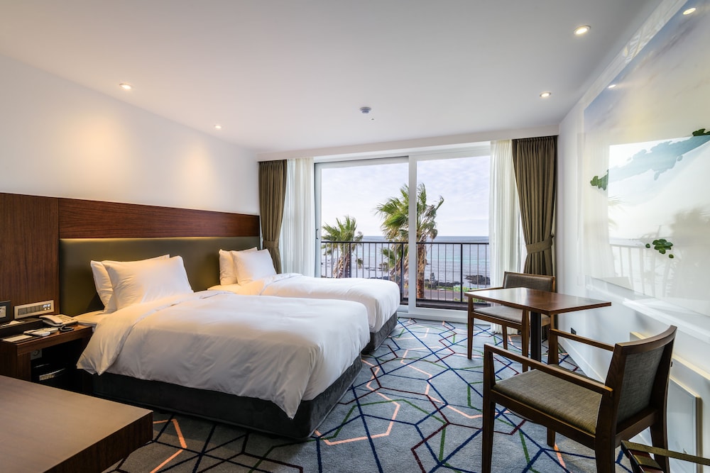 Augila Hotel Jeju Oceano Suites 12/61