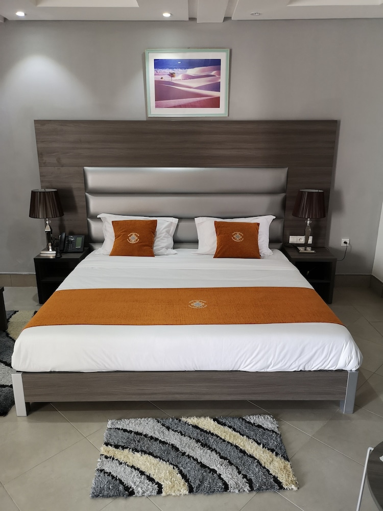Nouakchott Hotel 15/50
