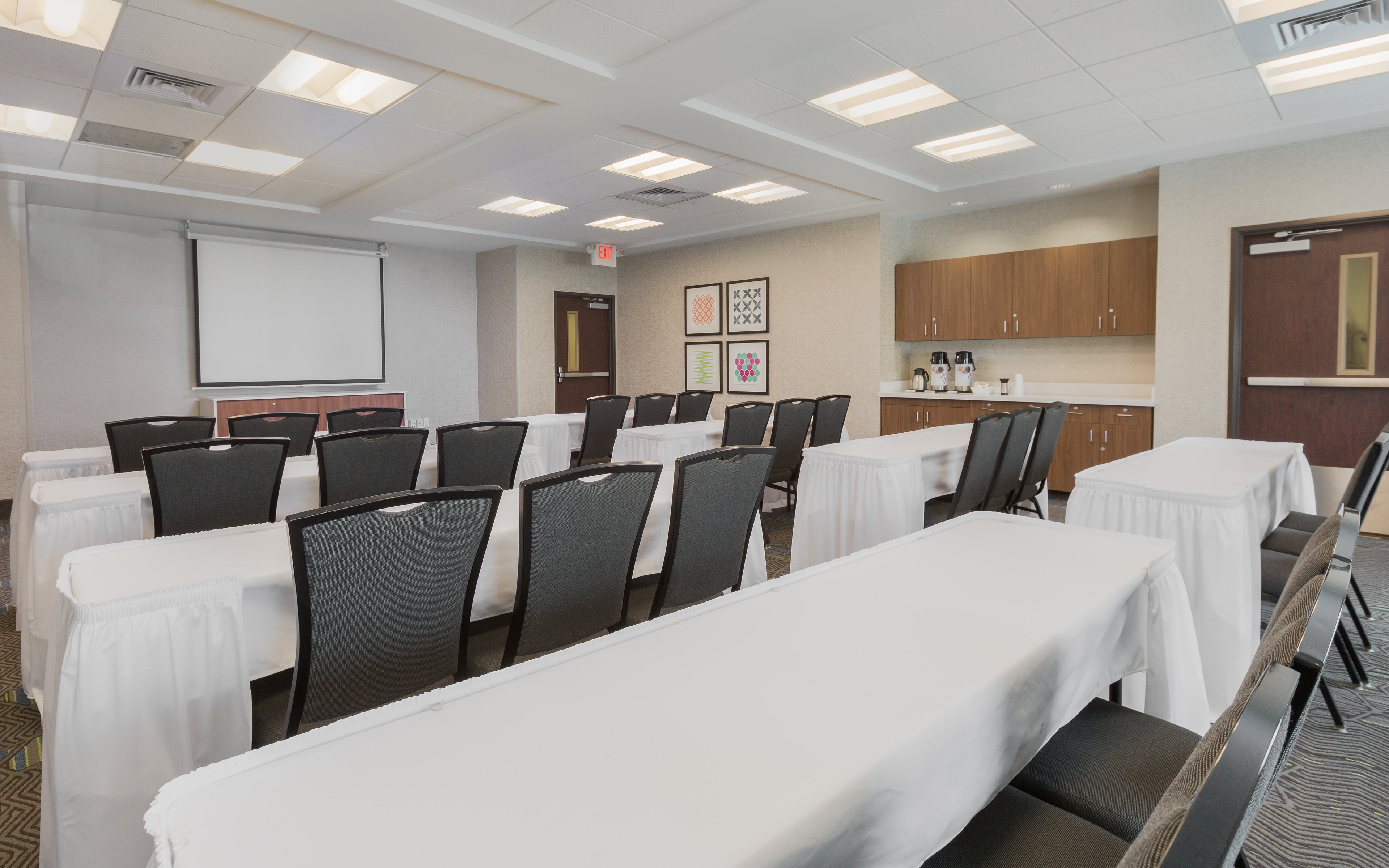 Holiday Inn Express Hotel And Suites Eugene Downtown University 60/70
