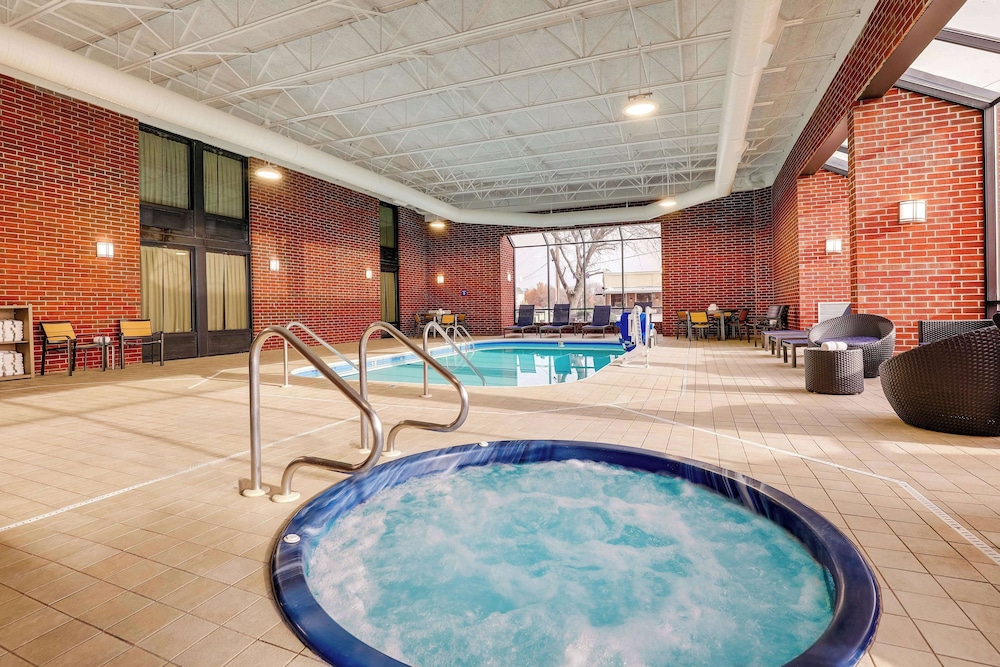 Drury Inn and Suites Springfield IL 29/50