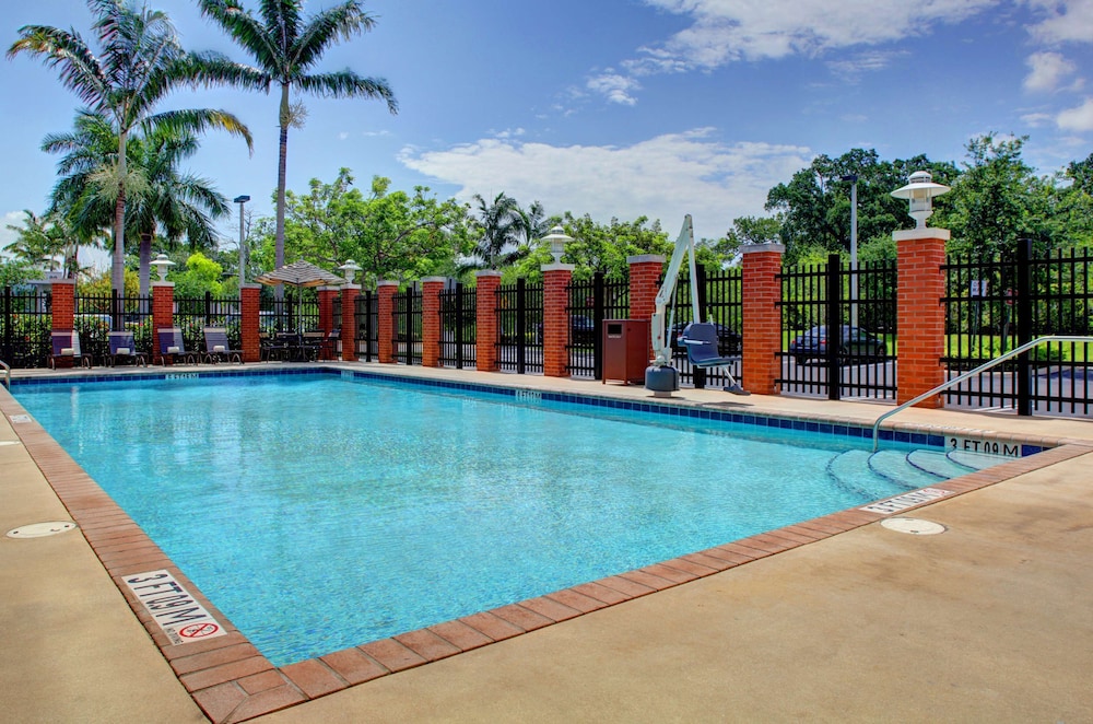 Hyatt Place Fort Lauderdale Airport - South & Cruise Port in DANIA BEACH - FL