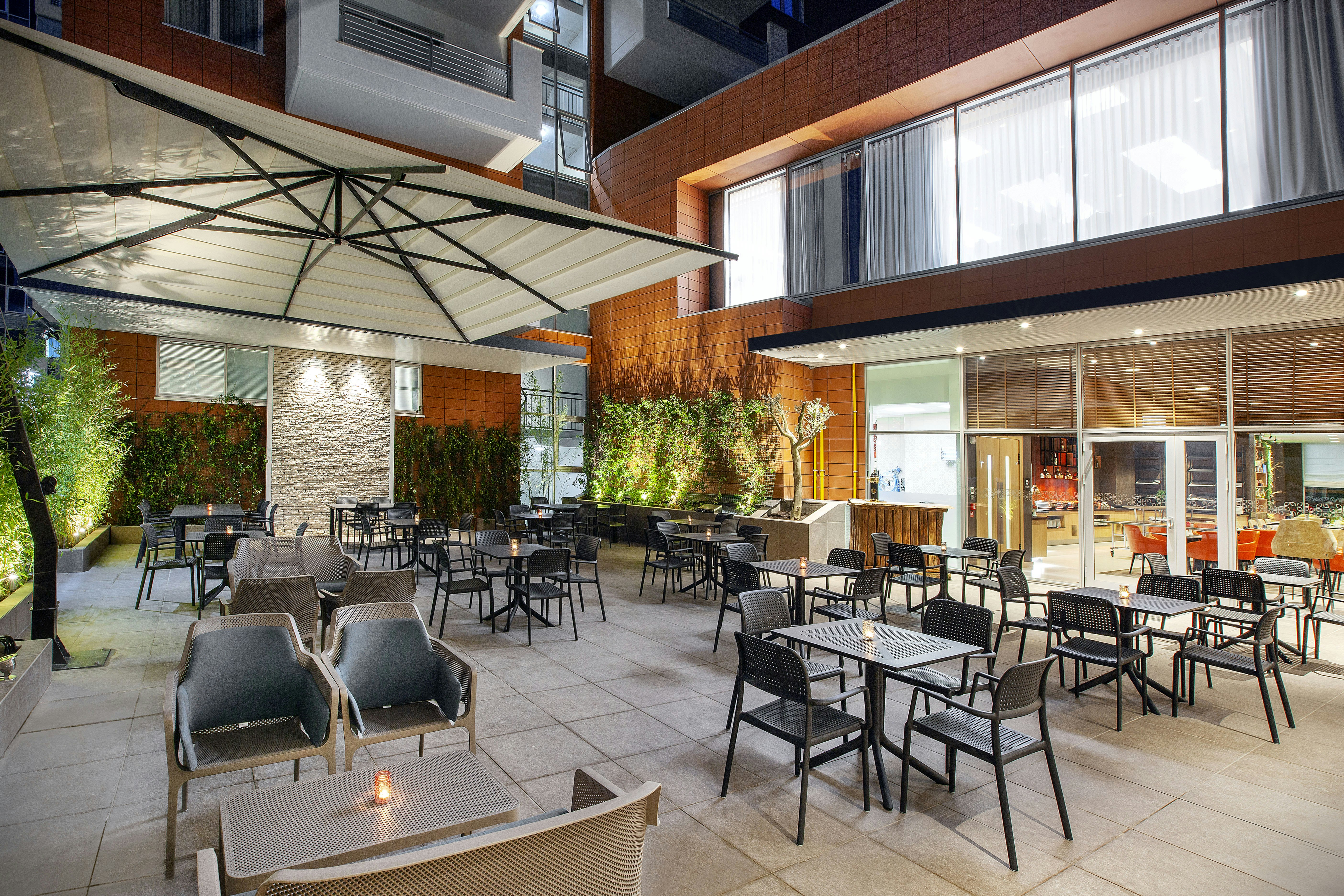 Hilton Garden Inn Tirana 57/81