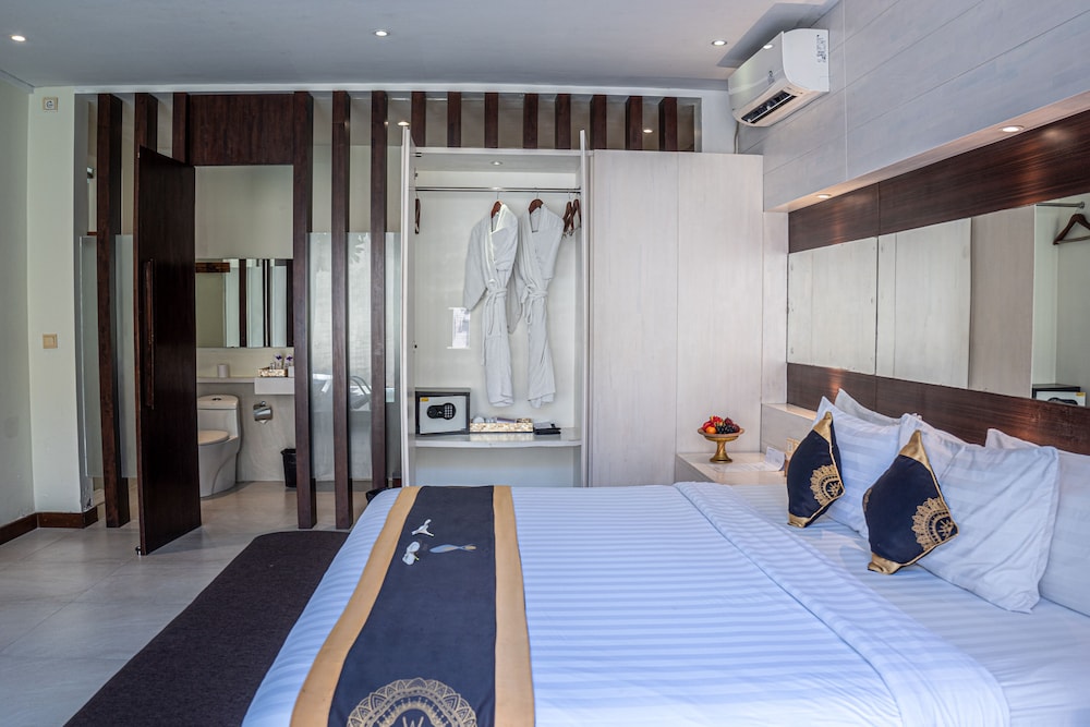 2 BEDROOMS, VILLA, PRIVATE POOL