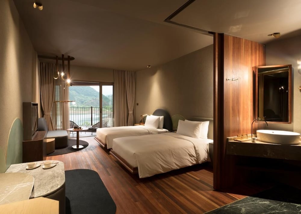 Hotel Karen 10/50
