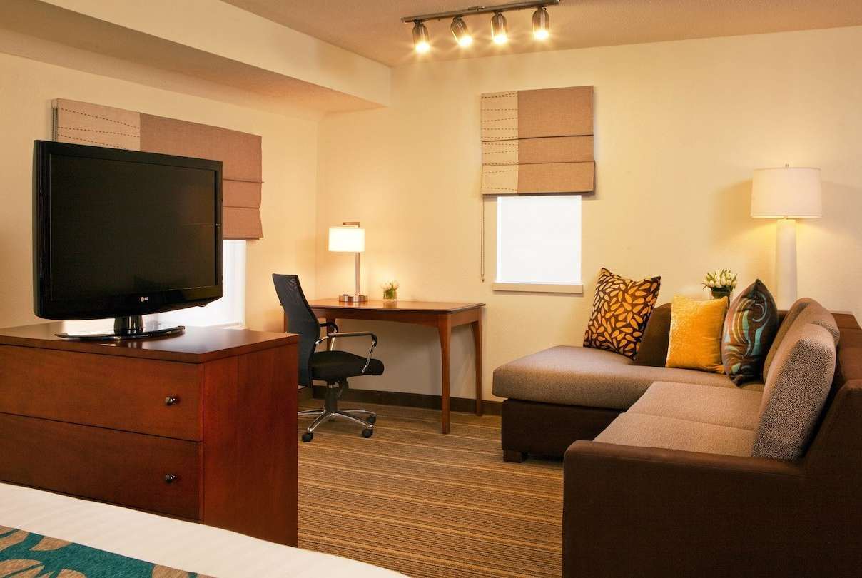 Tysons Corner Suites, a Baymont by Wyndham 35/49