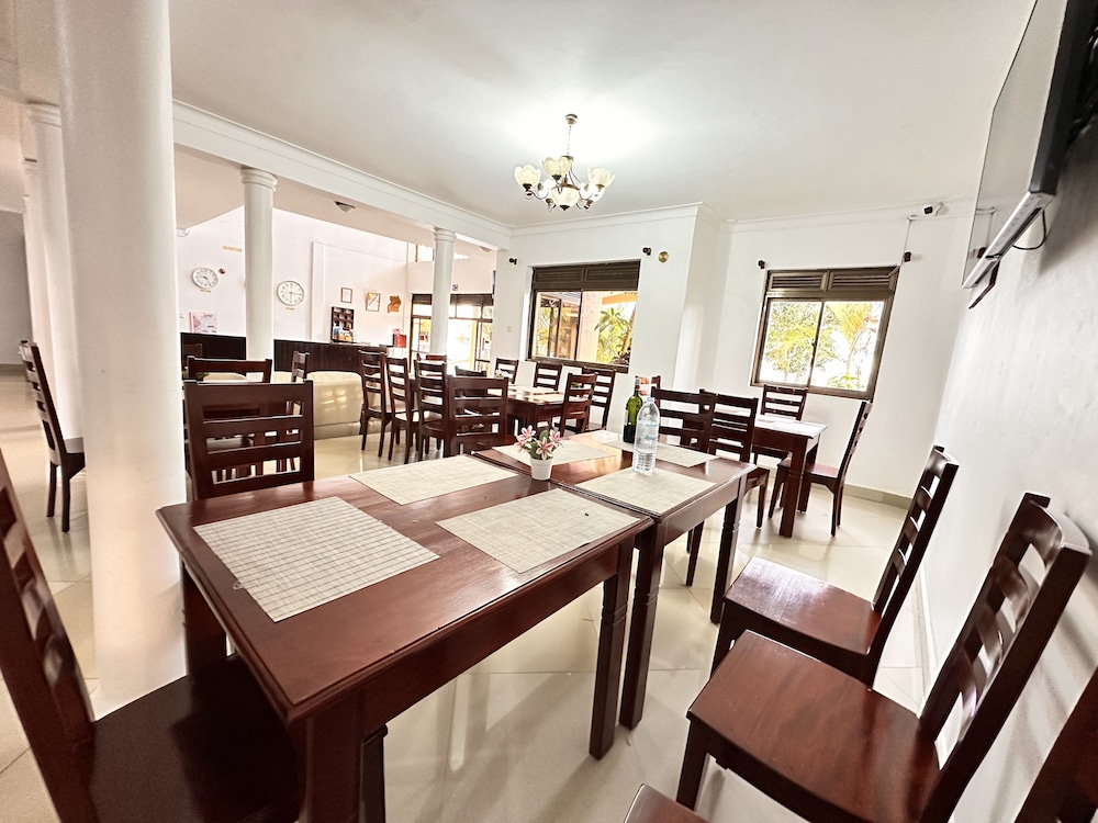 Sienna Beach Hotel Entebbe 46/50