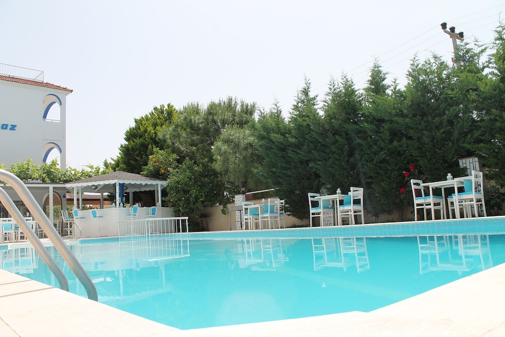 Altinyaz Hotel 17/35