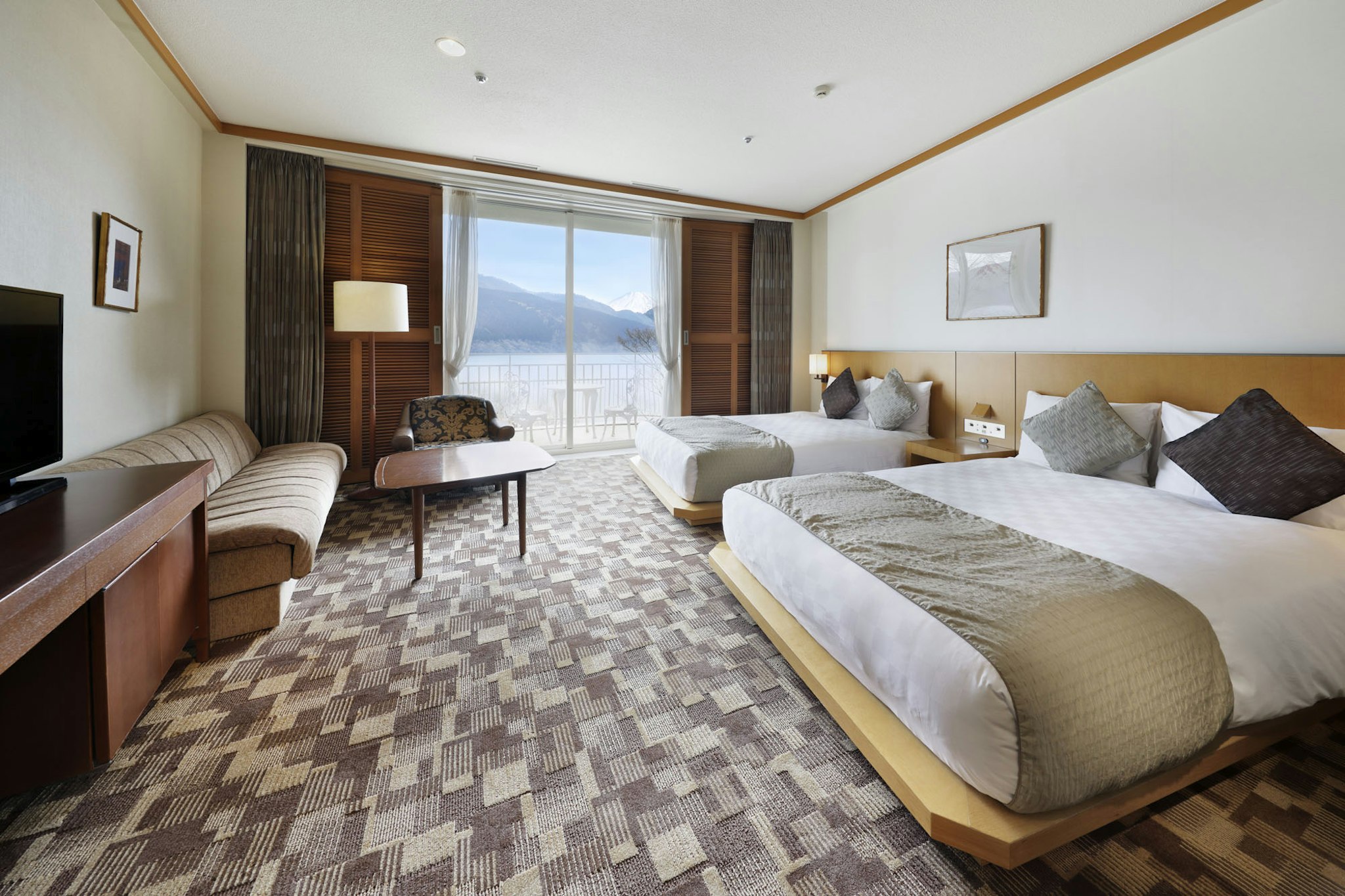 The Prince Hakone Lake Ashinoko 11/50