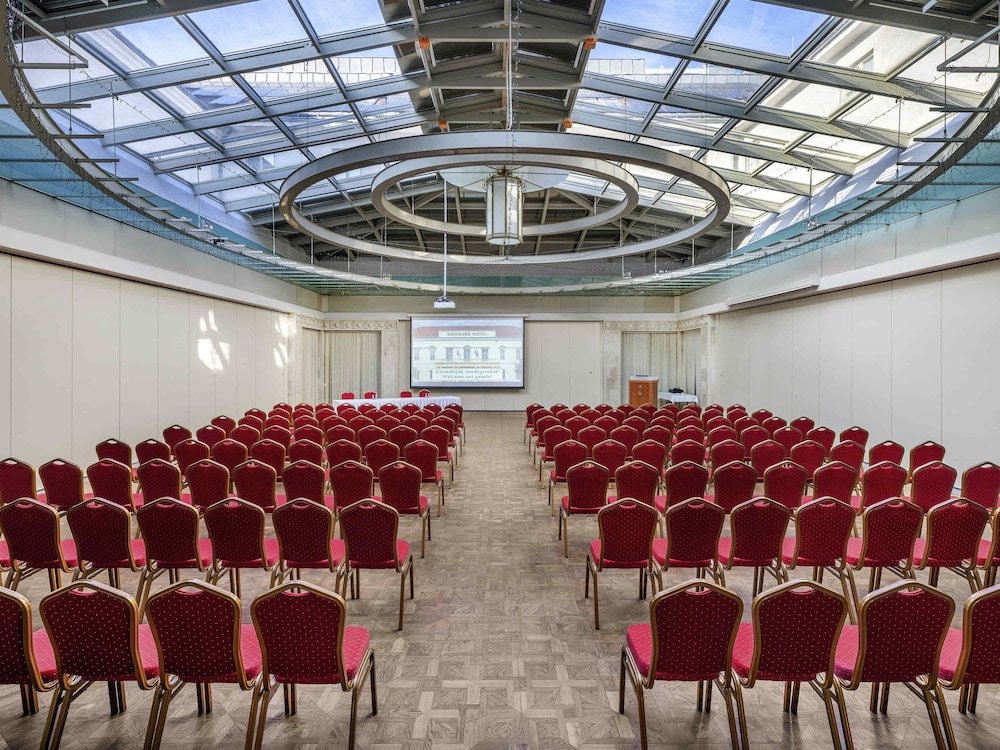 Mercure Szekesfehervar Magyar Kiraly 55/64