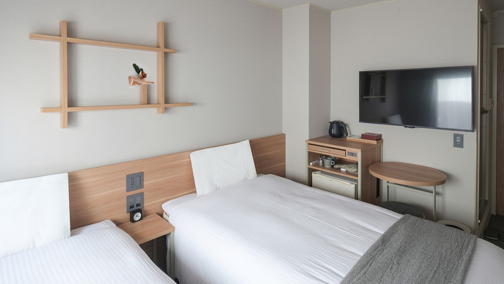 COMFORT, TWIN BEDS