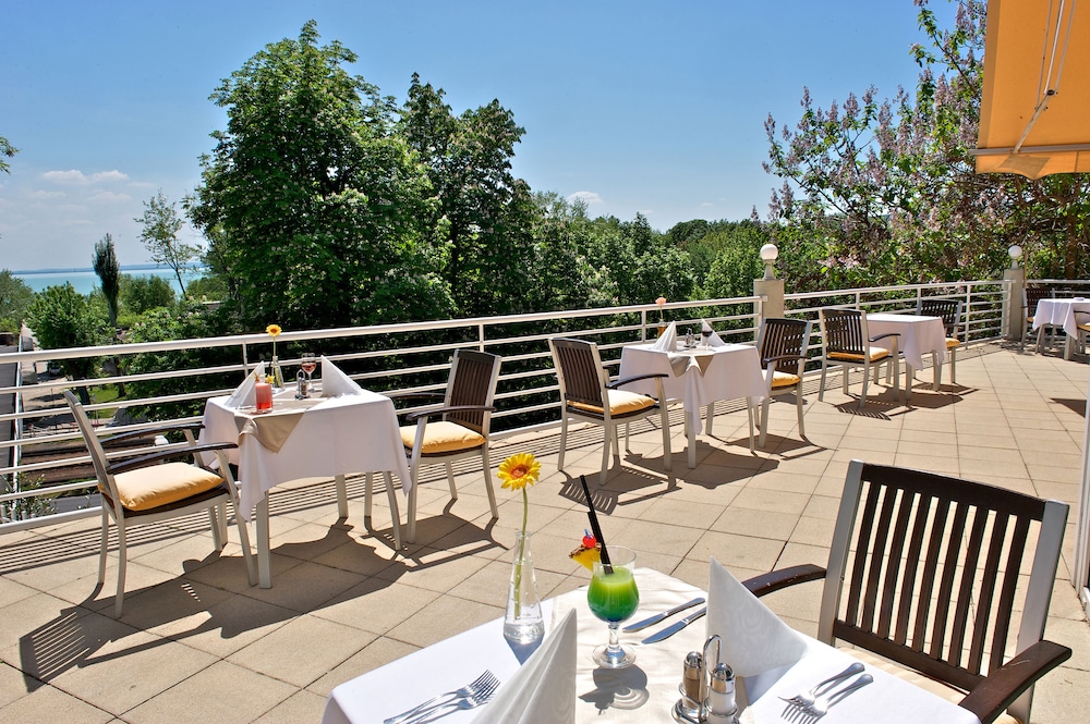 Hunguest Hotel Bal Resort 62/76