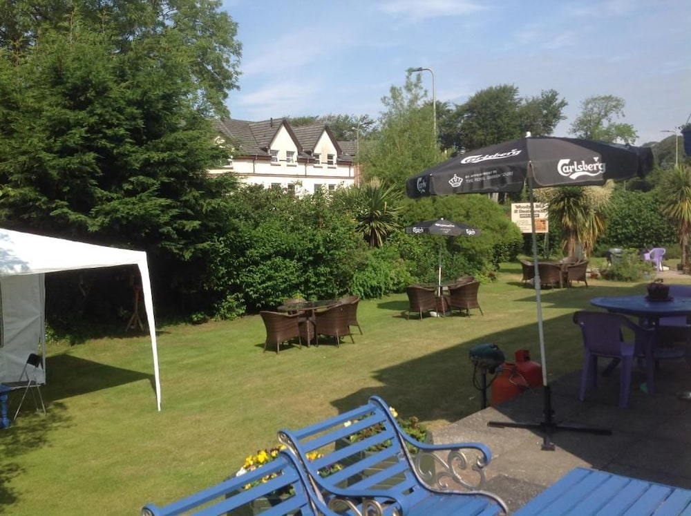 The Woodhouse Hotel 31/34