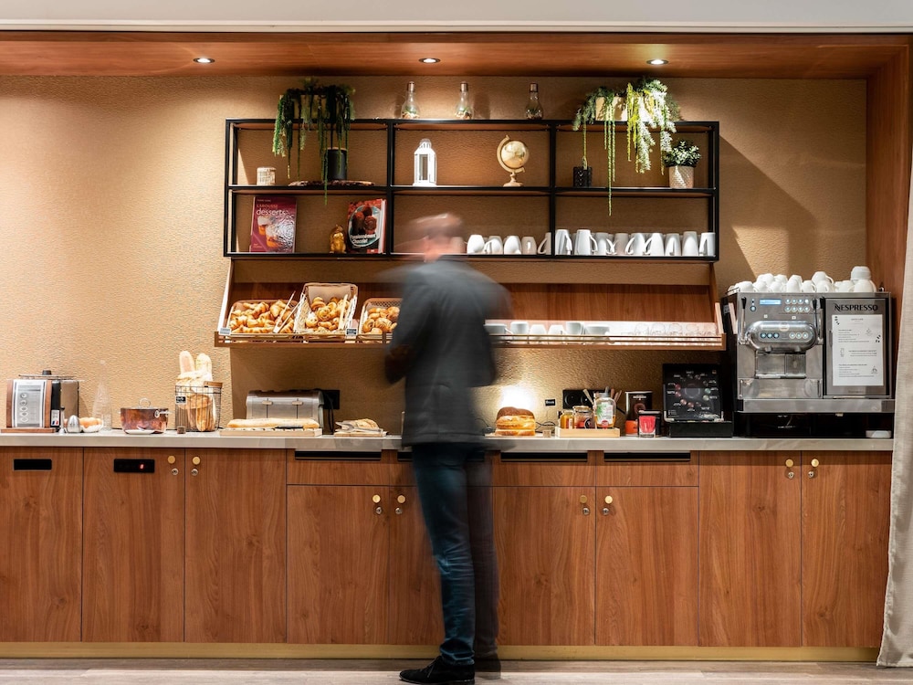 Hotel Mercure Paris Ouest Saint Germain 8/45