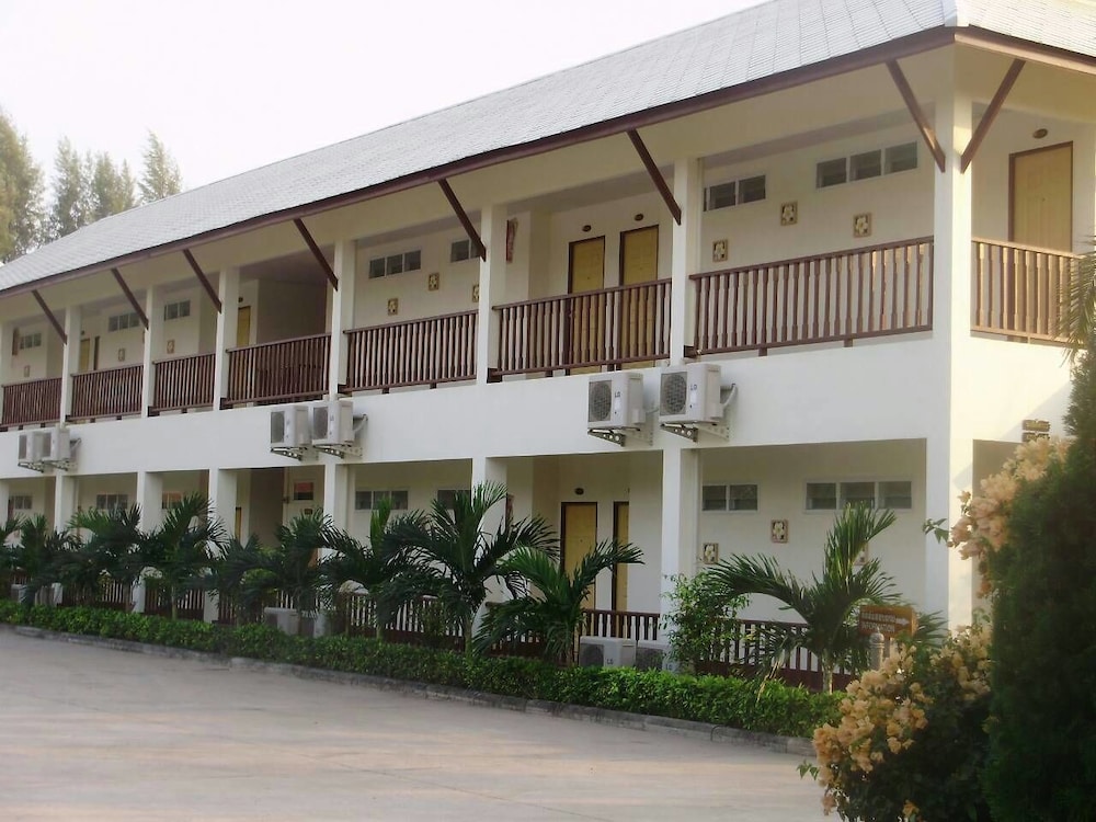 Chaolao Tosang Beach Hotel 5/60