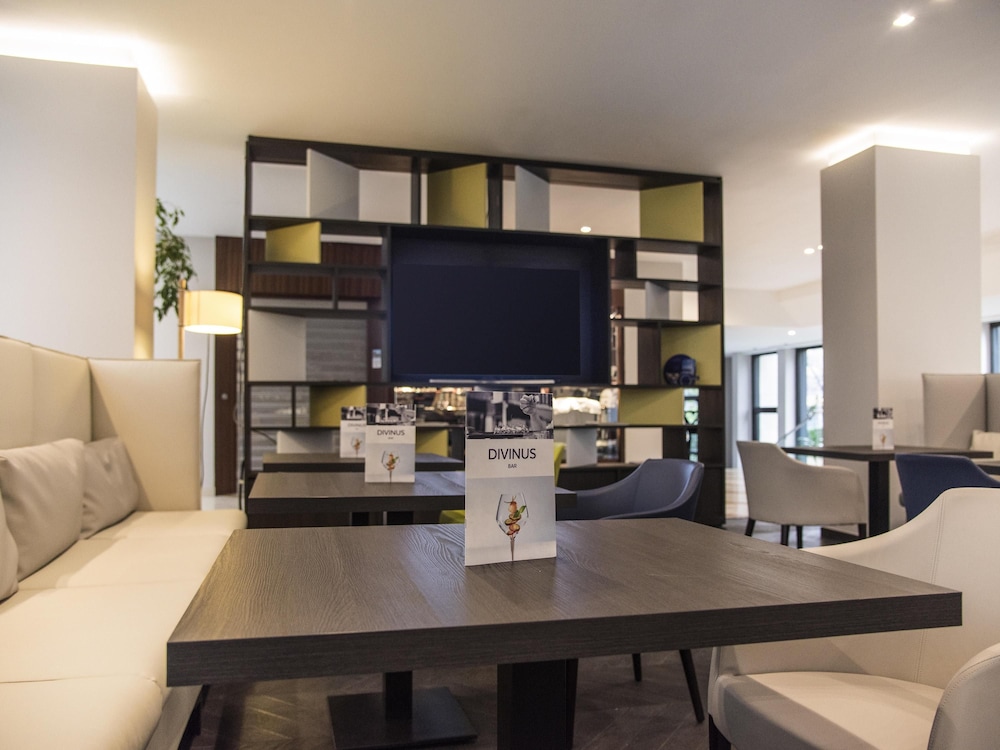 Mercure Roma West 67/73