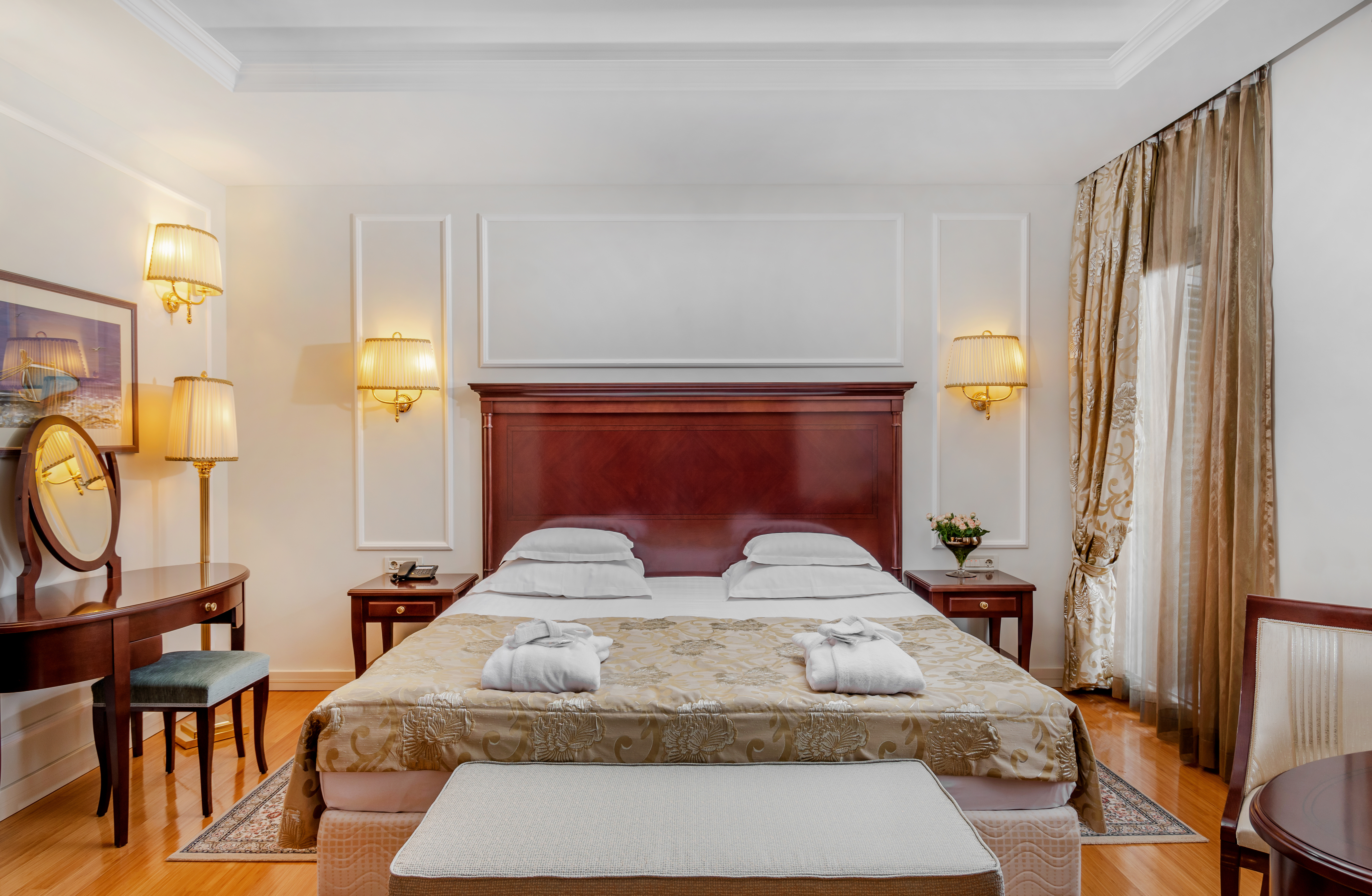 Residential, Suite