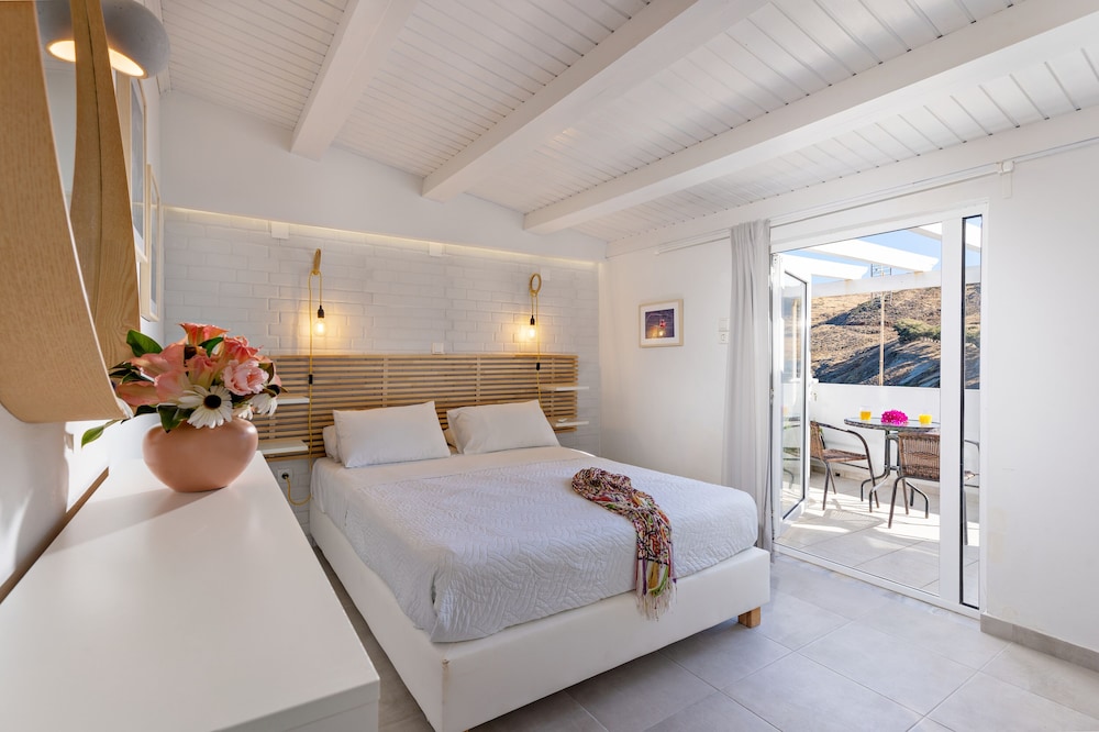 Castello Apartments 6/50