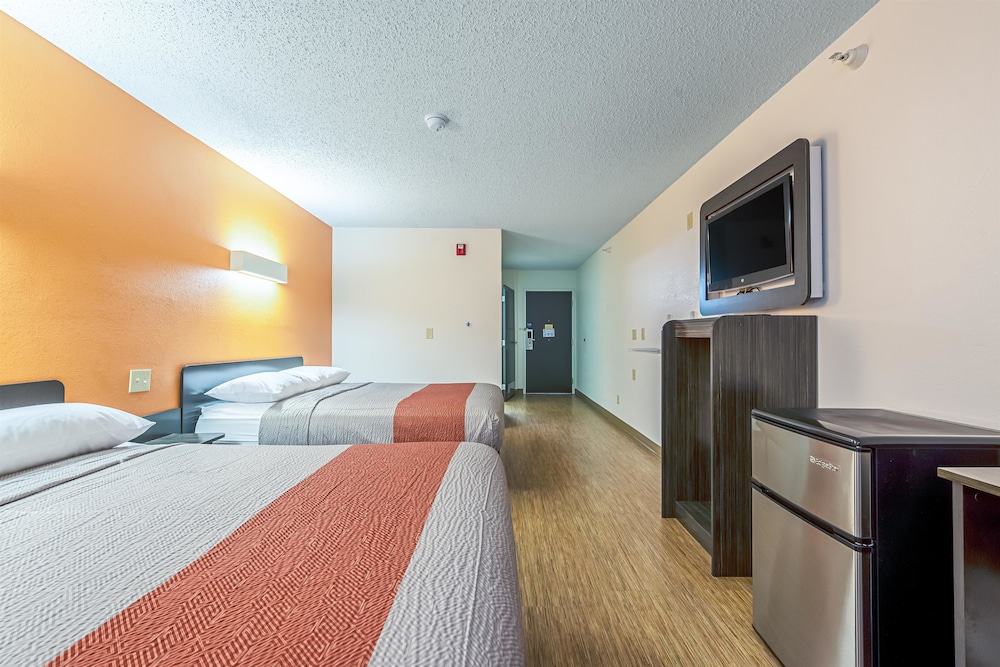Motel6 Indianapolis, IN 15/51