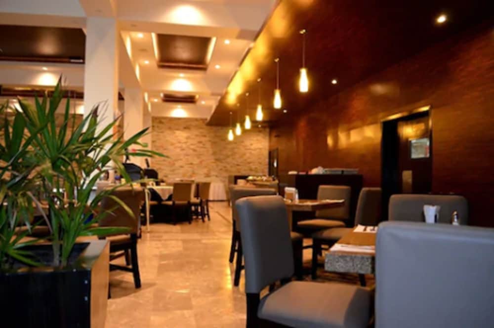 Hotel El Sembrador 8/60