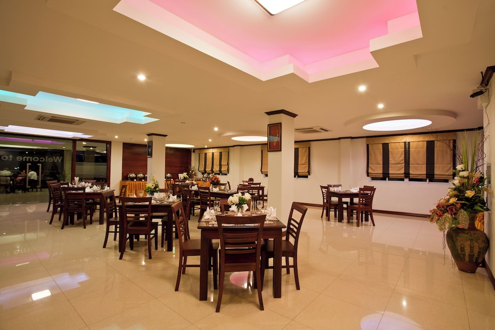 Lao Golden Hotel 48/53