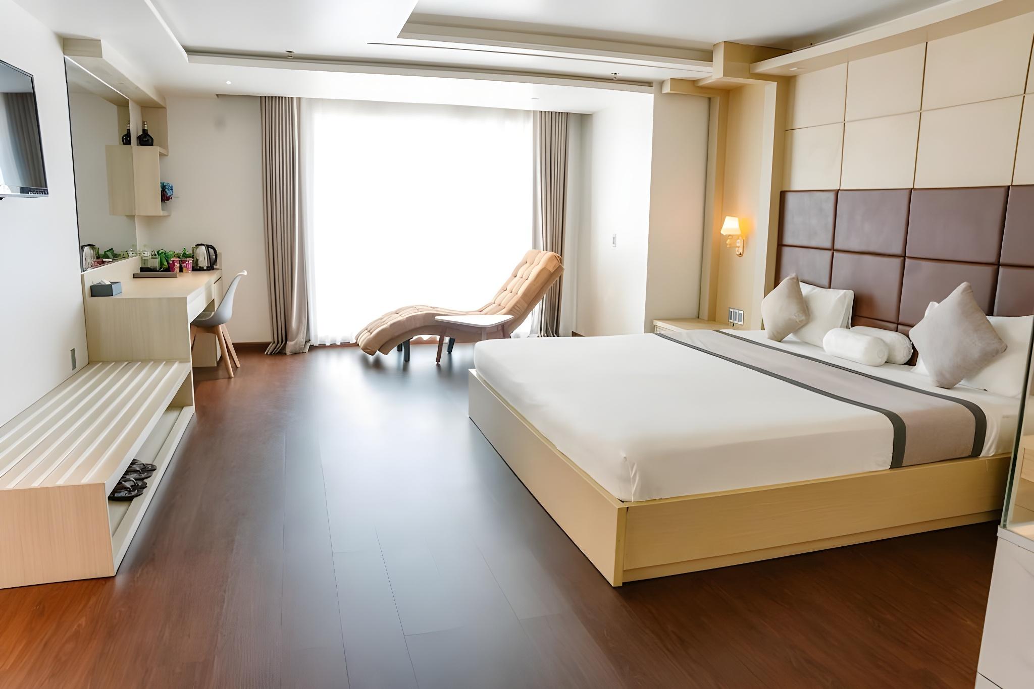 Penthouse Suite, Queen Bed