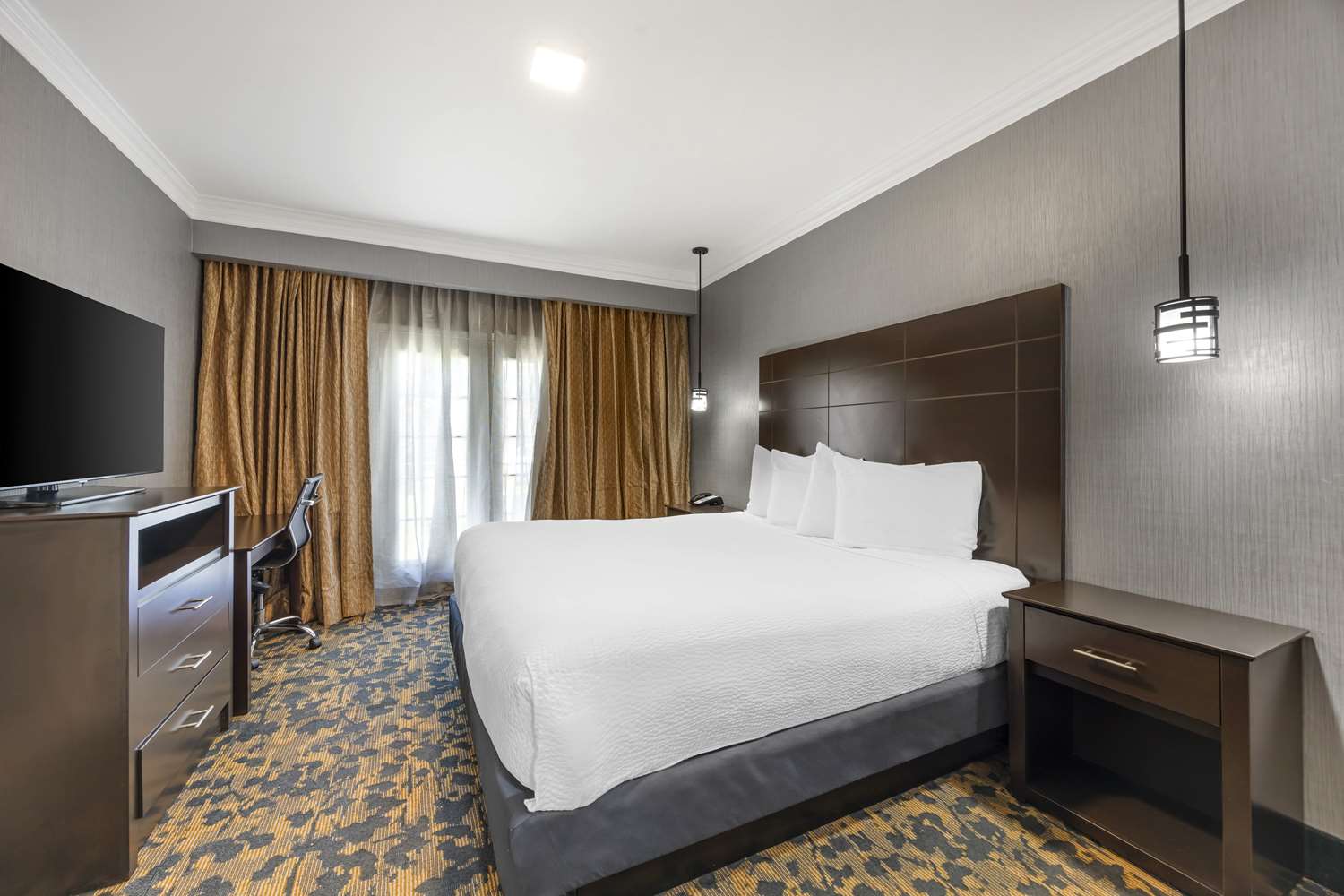 Room, King Bed, Sofa